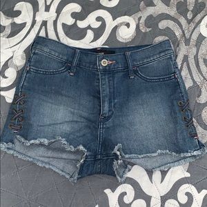 Hollister High-waisted shorts